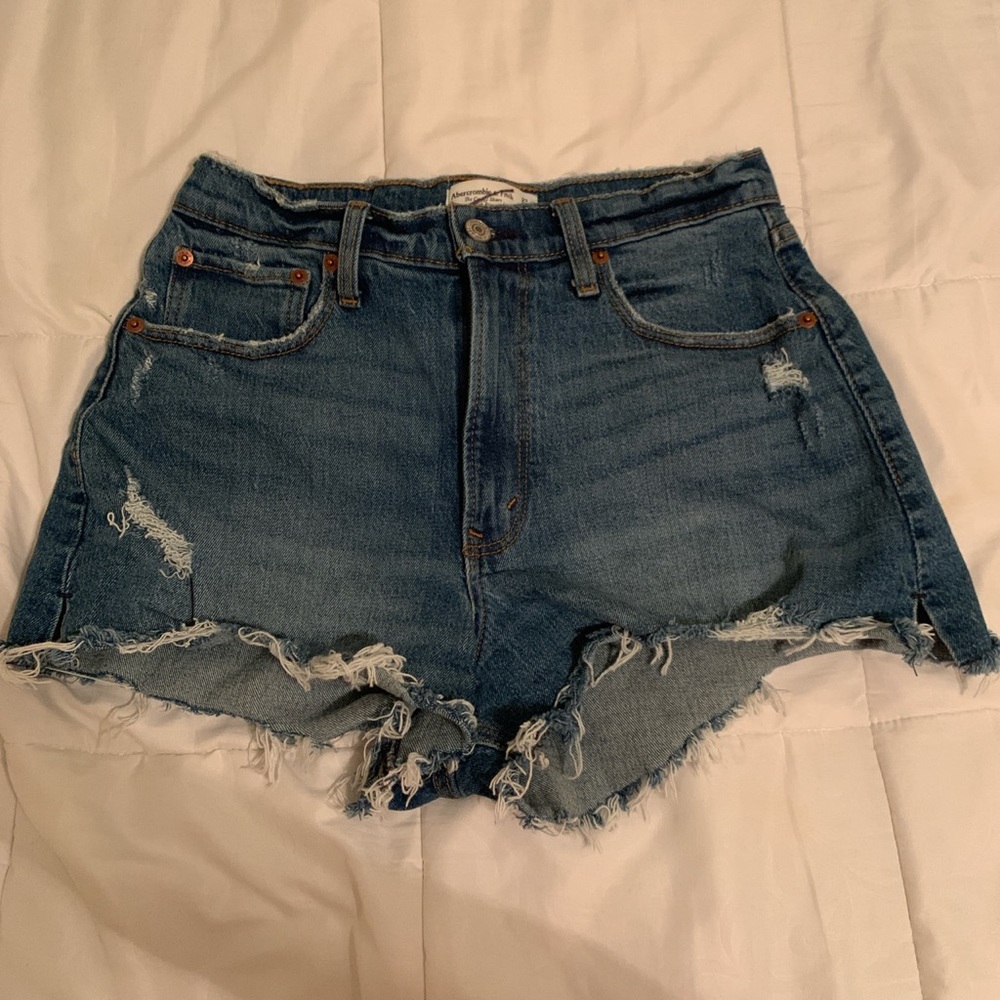Abercrombie & Fitch Curve Love The Cut Off Shorts High Rise